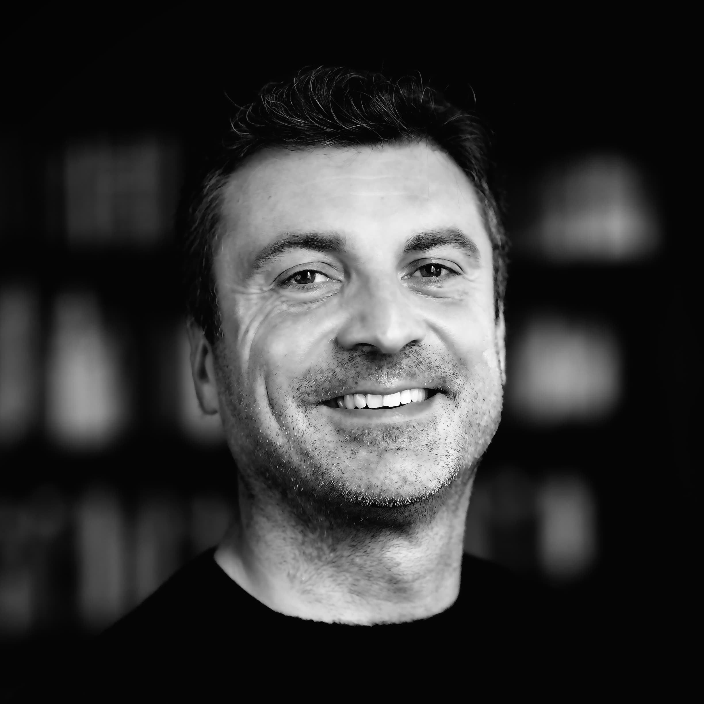 Mauri Attasani Headshot